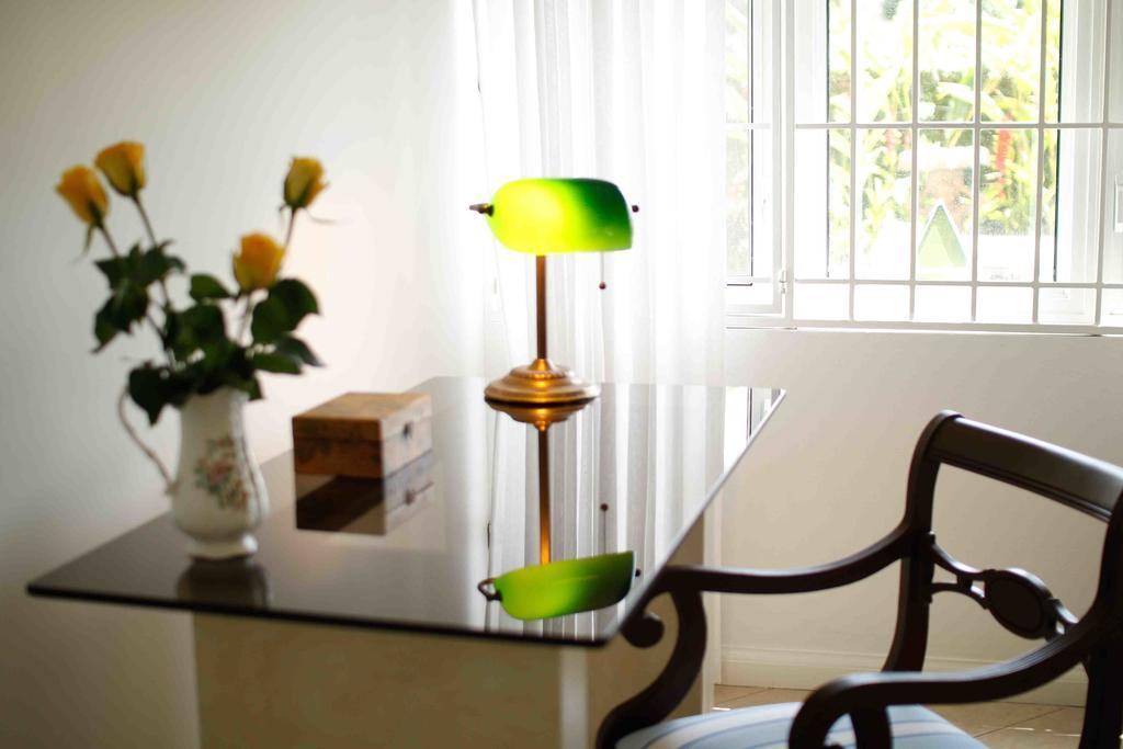 Cattleya Luxury Suites Kingston Quarto foto