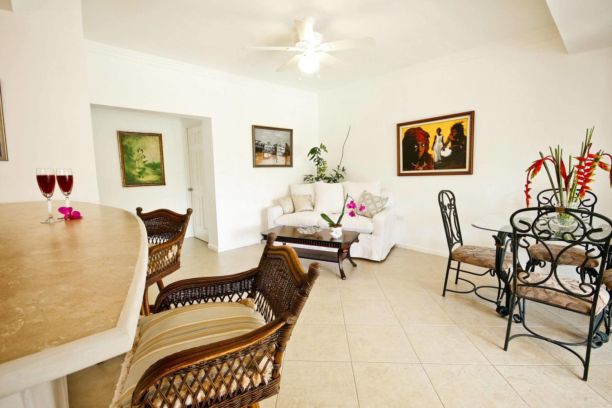 Cattleya Luxury Suites Kingston Exterior foto